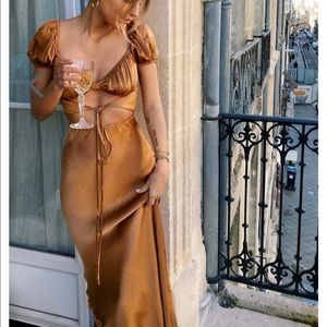 Verge Girl Au Revior Dress in Tan. NEVER WORN!